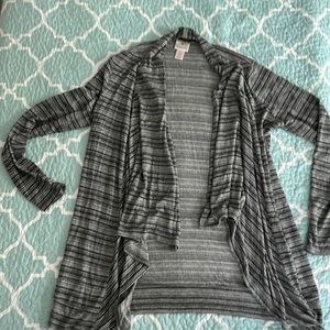 Maternity flowy cardigan